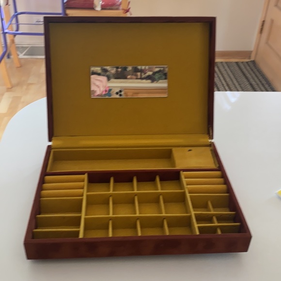 toyo Jewelry Vintage Very Old Musical Jewelry Box Works Beautiful